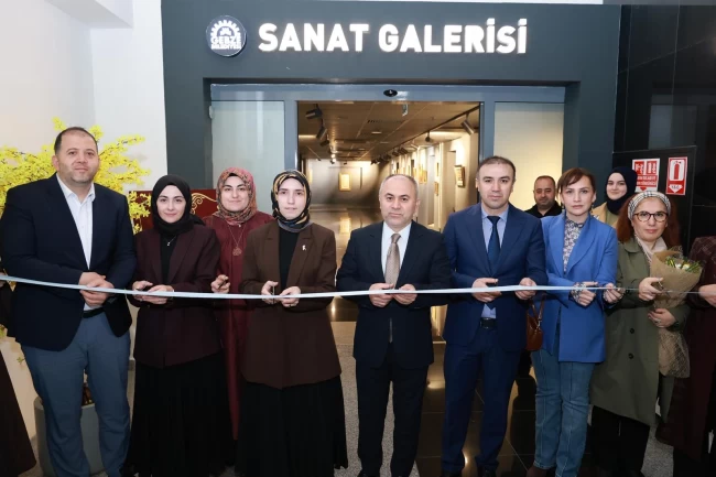 Kocaeli Gebze'de "Türk-İslam Sanatları'nın İzinde" sergisi açıldı