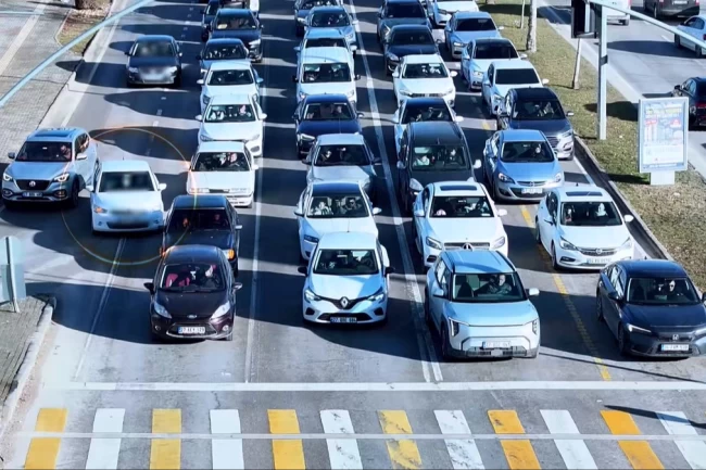 Gaziantep'te 10 günde 389 sürücüye hatalı şerit cezası