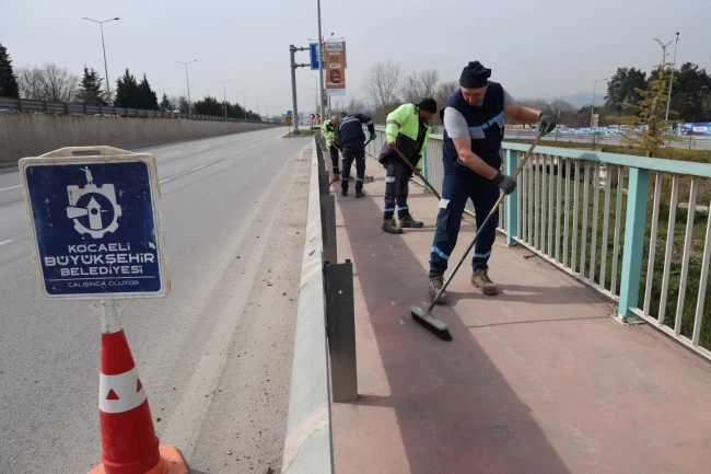 Kocaeli Büyükşehir'den bayram öncesi temizlik seferberliği