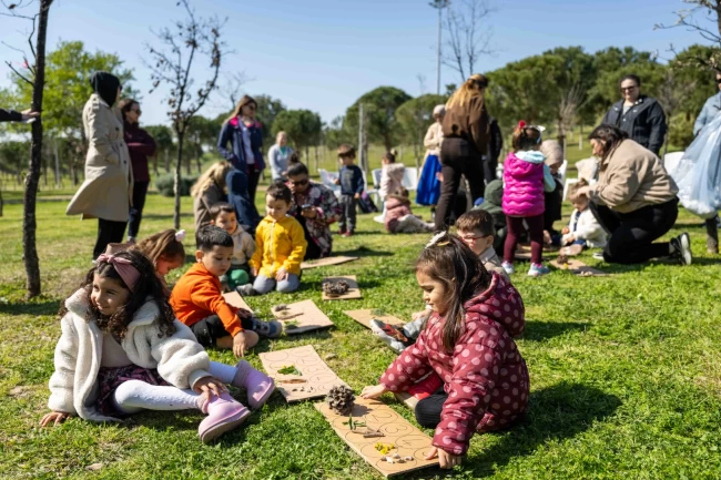 İzmir Bornova'da minikler öğrenerek eğlendi