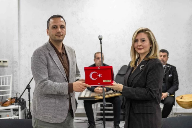 İzmir Bornova'da vefa sofrası