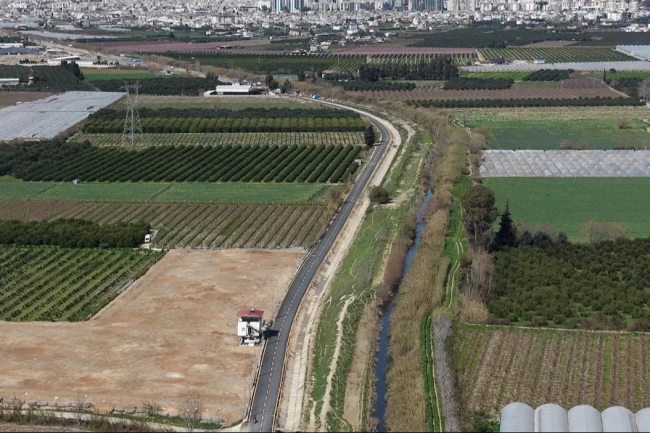Mersin'de grup yolları kaliteyle yenileniyor