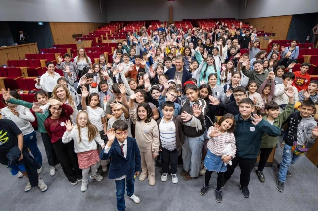 İzmir'de kadın ve çocuk odaklı sosyal politikalar güçleniyor