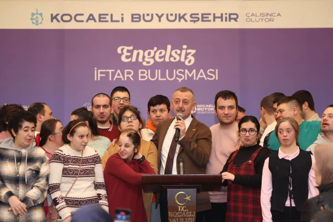 Kocaeli Büyükşehir'den özel bireylerle iftar