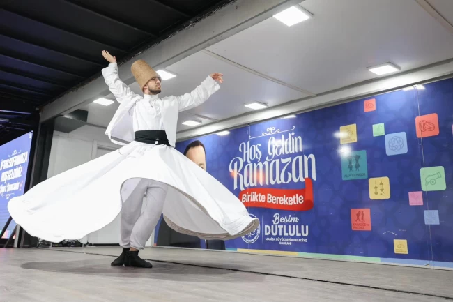 Alaşehirliler Manisa'nın sofrasında Ramazan ruhunu yaşadı