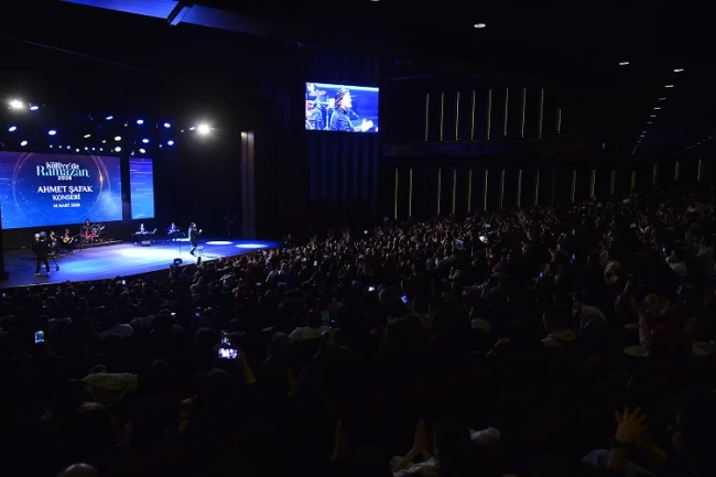Ahmet Şafak Külliye'de Ramazan konseri verdi