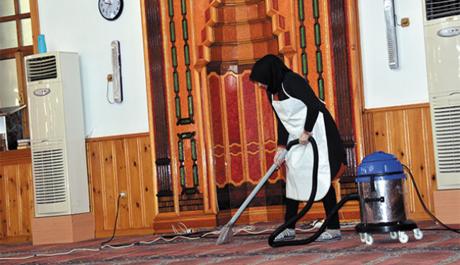 Ramazan ayı öncesi camiler temizleniyor..