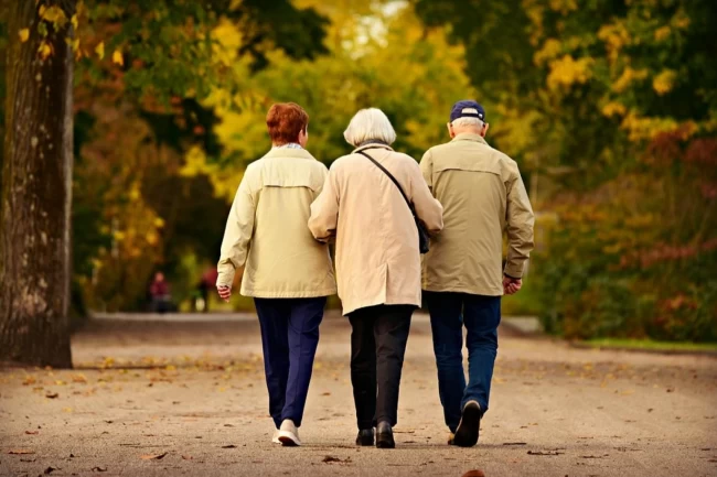 Yaşlılara müjde! Ağrısız yürümek artık mümkün