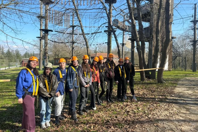 Sakaryalı gençler Macera Park'ta kamp deneyimi yaşadı