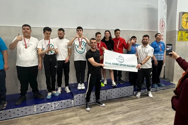 SOBE'li sporculardan madalya yağmuru