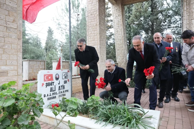 Çayırova'da Çanakkale Şehitleri dualarla anıldı