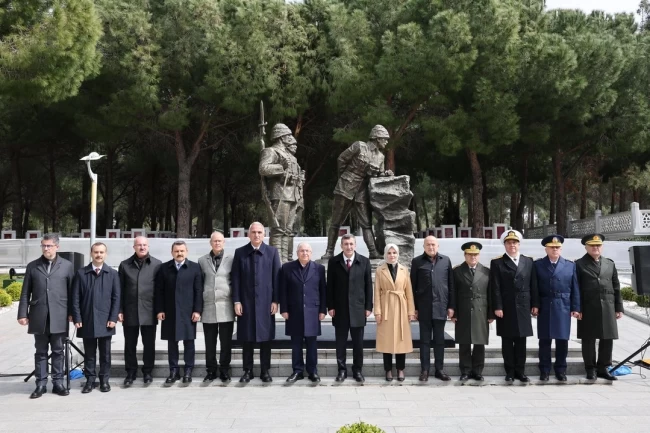Çanakkale şehitleri Gelibolu'da anıldı
