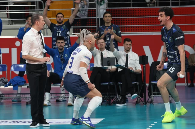 Bursa Büyükşehir Fenerbahçe'ye yine şans tanımadı