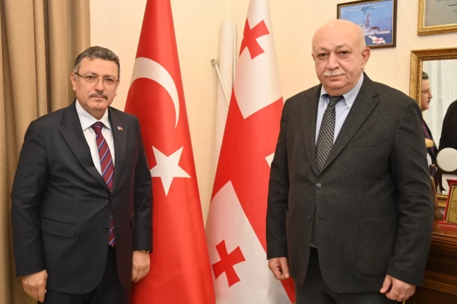 Başkan Genç'ten Gürcistan Başkonsolosluğu'na taziye ziyareti