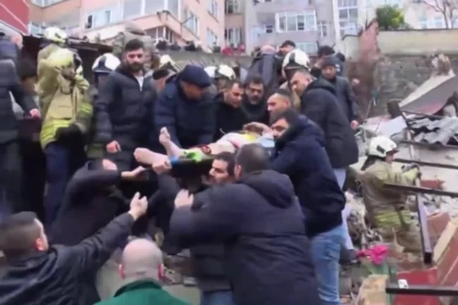 İstanbul Fatih'te doğal gaz patlaması! Mahsur kalanlar kurtarılıyor