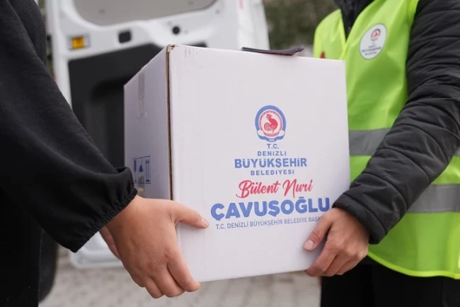 Denizli Büyükşehir'den 25 bin aileye gıda kolisi