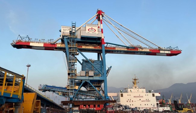 OYAK Denizcilik’ten bir ilk: Yapay zeka destekli akıllı vinçler, İsdemir Limanı’nda