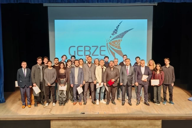 131 kişilik GTÜ ailesi Çanakkale ruhunu sanatla yaşattı