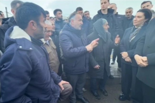 Ağrı Taşlıçay'da yol tepkisi!