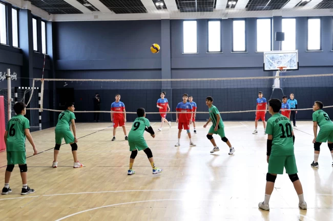 Konya Karatay'da Kardeşlik ve Dostluk Voleybol Turnuvası başladı