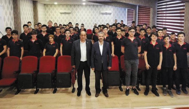 Başkan Demirtaş, mezun olduğu okula gitti..