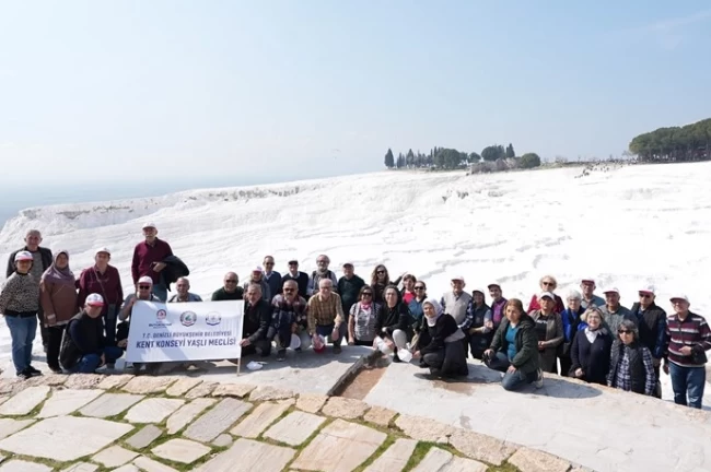 Denizli Büyükşehir'in Yaşlılara Saygı Haftası dolu dolu geçti