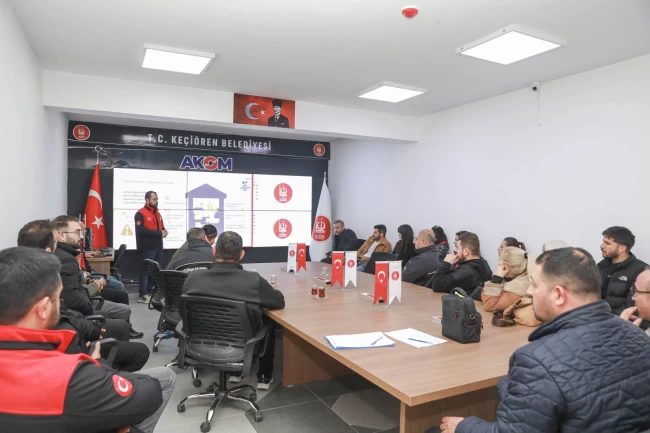 Ankara Keçiören Belediyesi'nden personele yangın söndürme eğitimi