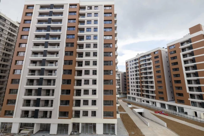 İzmir Örnekköy'deki kentsel dönüşümde anahtar teslim zamanı