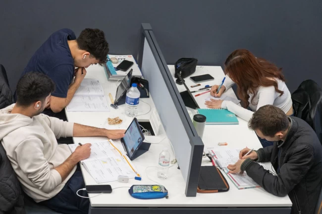 İzmir'in kütüphaneleri gençlere ‘İyi Geldi'