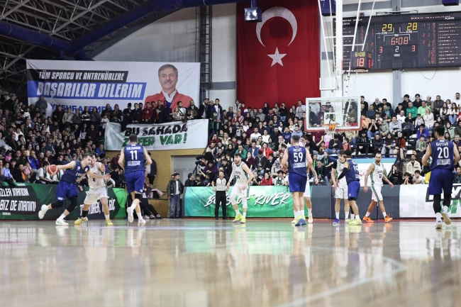 Sakarya Büyükşehir Basketbol Play-Off'ta Çiftlikköy'ü ağırlıyor
