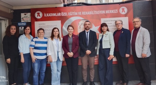 CHP, Dünya Otizm Farkındalık Günü’nde otizmli bireylerle biraraya geldi