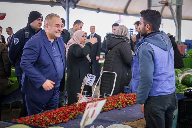 Ankara Keçiören'de Başkan Özarslan'dan pazaryeri ziyareti
