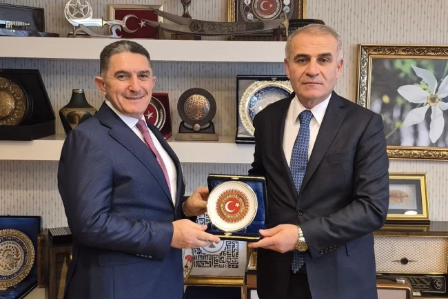 Ağrı Milletvekili Çelebi'den İrfan Fidan'a tebrik ziyareti