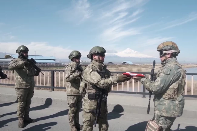 Nahçıvan askerleri tatbikat için Türkiye'de