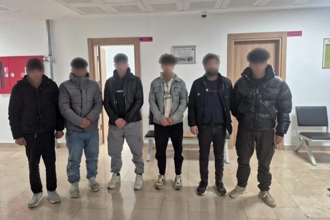 Artvin'de 6 düzensiz göçmen yakalandı!