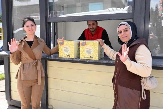 Mersin Büyükşehir'den fenilketonüri hastalarına gıda desteği