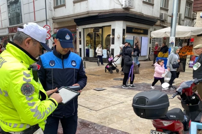 Ordu'da trafiğe kapalı caddelerde motosiklet denetimi