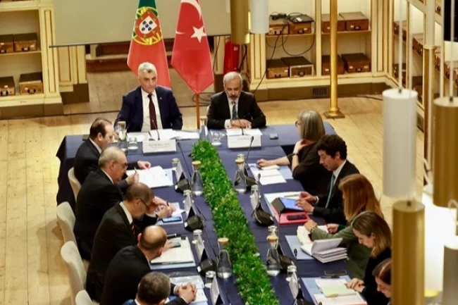 Bakan Bolat, Portekiz'de Dışişleri Bakanı Rangel ile görüştü