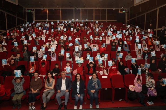 Bursalı minikler "Kızıl Kaptan" ile hayal yolculuğuna çıktı