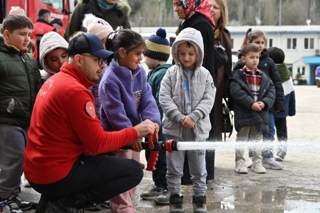 Bilecik Bozüyük'te miniklere yangın bilinci eğitimi
