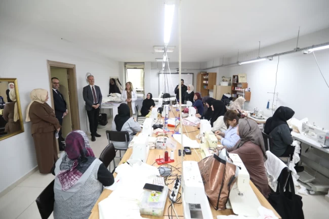 Bursa İnegöl'de Başkan Taban'dan İnesmek kursiyerlerine ziyaret