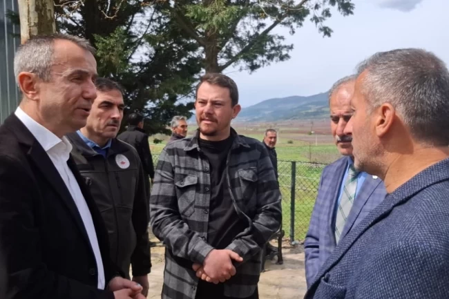 Bilecik'te Çerkeşli Köyü'nde üreticilere uygulamalı eğitim