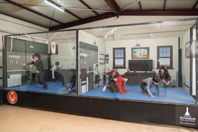 İzmir'de afet bilinci sanal gerçeklikle güçleniyor