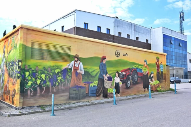 Manisa'nın sokakları sanatla renkleniyor