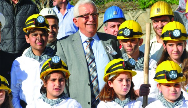 Başkan Posbıyık, maden işcilerine başarılar diledi.