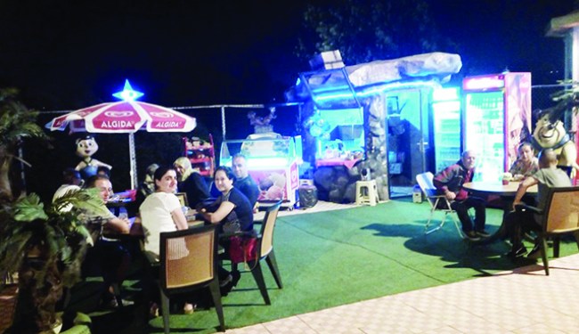 Gülüç Sahili '' Cıvıl Cıvıl, Işıl Işıl ''