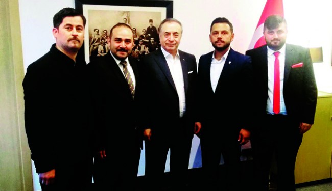 Başkan Cengiz'i şampiyonluk gecesine davet ettiler.