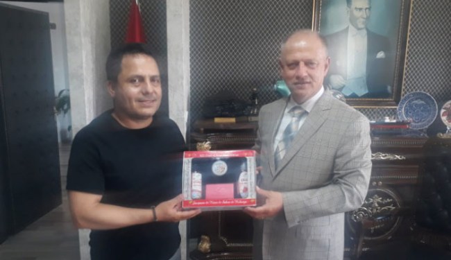 Kaymakam Çorumluoğlu'ndan İşadamı Akbulut'a destek sözü..