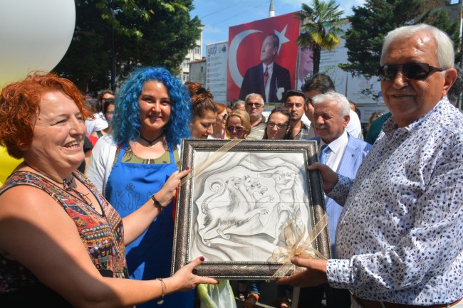 Seramik ve çömlek sergisine yoğun ilgi..