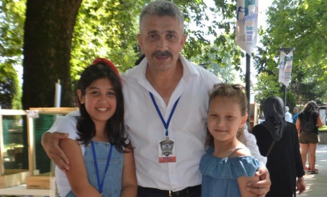 Süs tavukları standına yoğun ilgi..